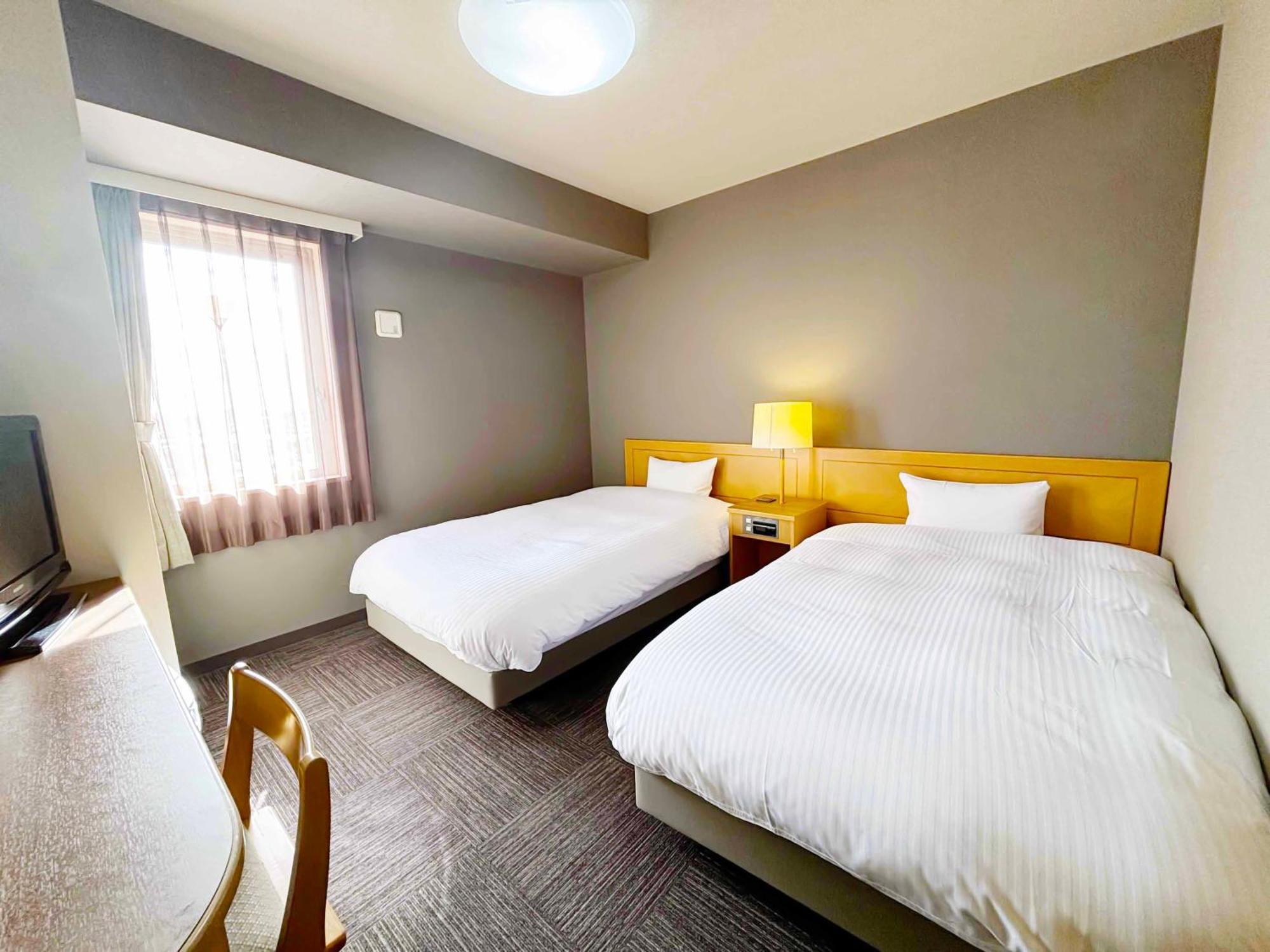 Route Inn Grantia Hanyu Spa Resort Bagian luar foto