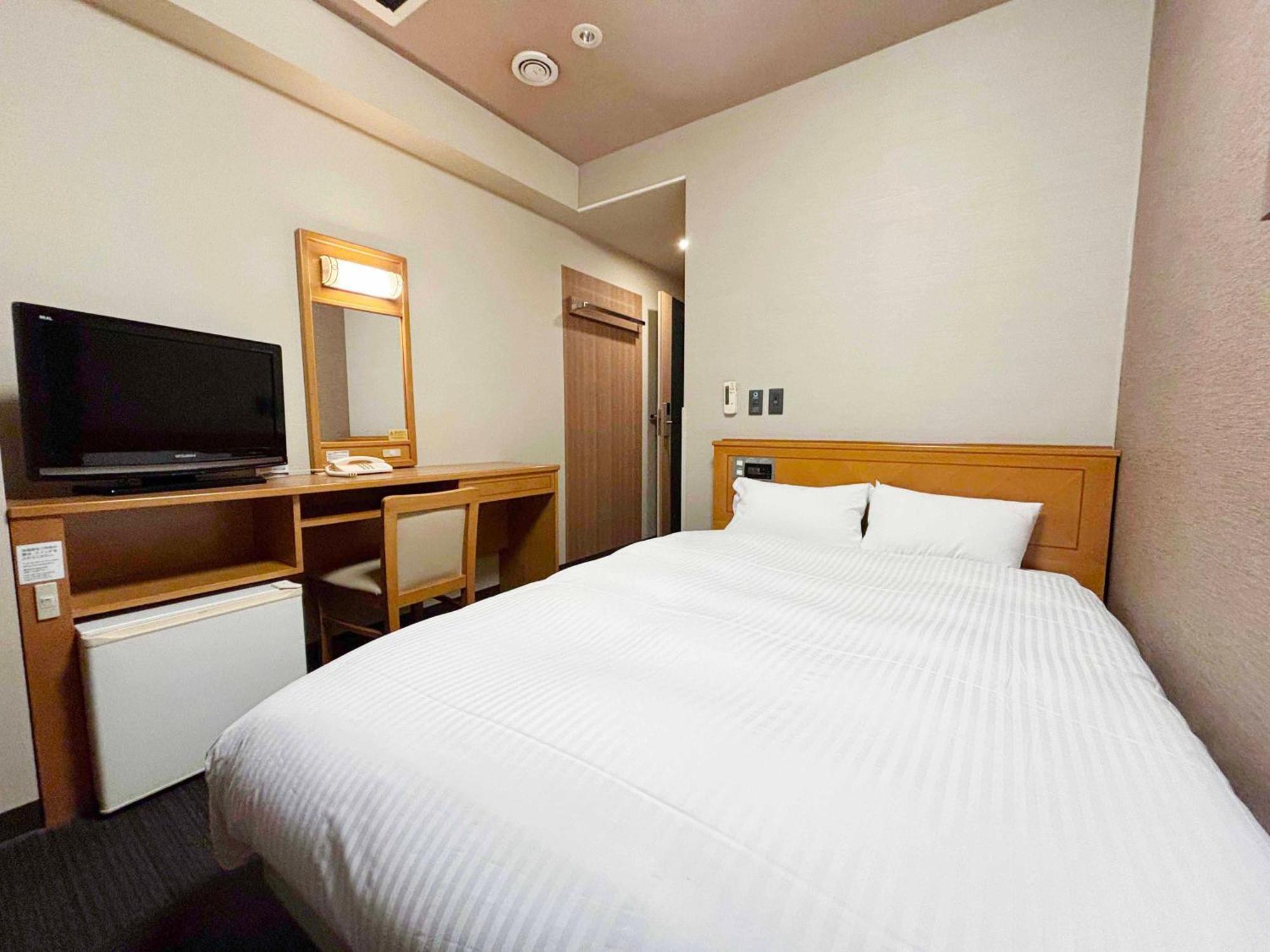 Route Inn Grantia Hanyu Spa Resort Bagian luar foto