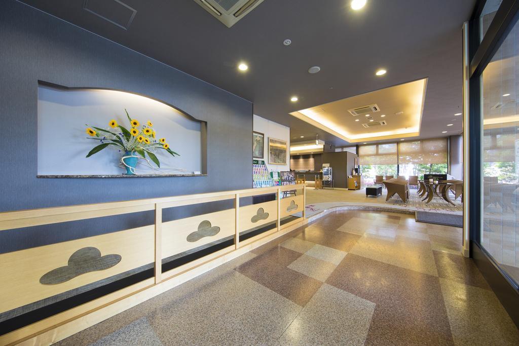 Route Inn Grantia Hanyu Spa Resort Bagian luar foto