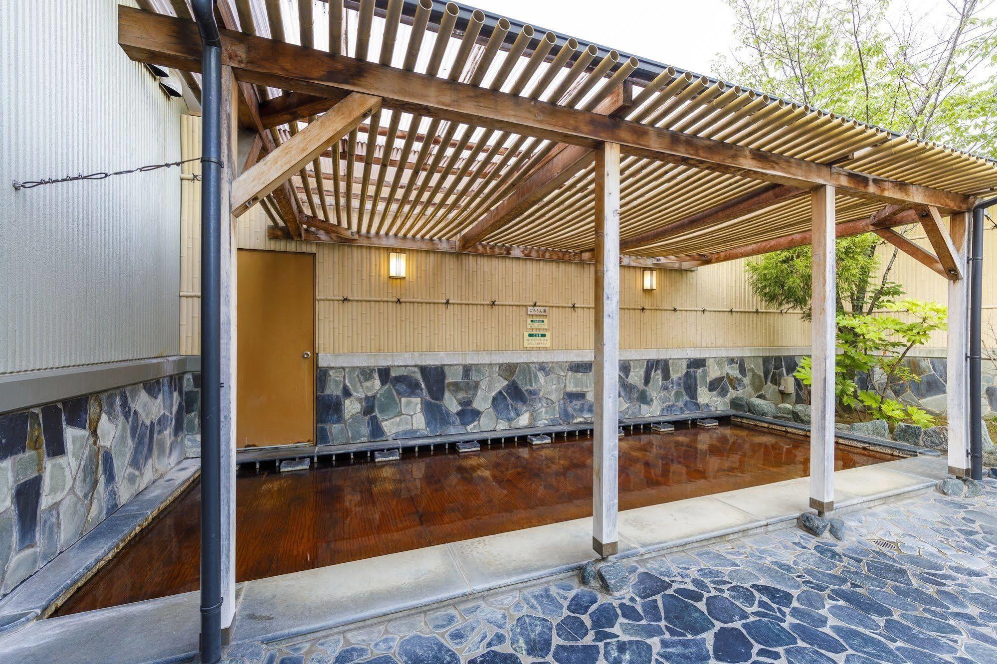 Route Inn Grantia Hanyu Spa Resort Bagian luar foto